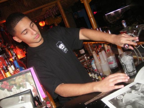 JULIAN, Bartender - WAIKIKI WALLYs