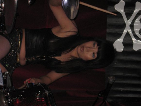 HITOMI, drummer with THE UNDEAD