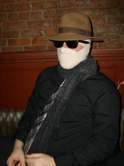 THE INVISIBLE MAN