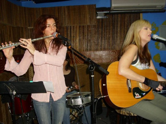 LAURA, JEANNE and LANI