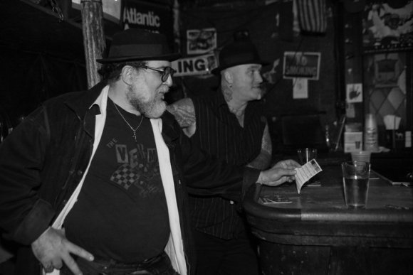 Mr. WOOD and Mr. VERMIN at the bar before showtime!