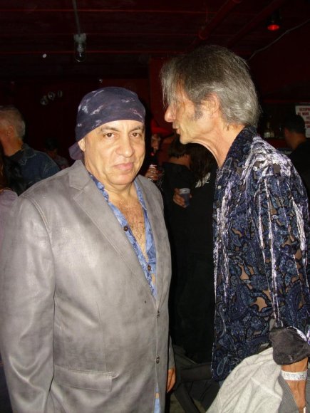 2 Legends - LITTLE STEVEN VAN ZANDT (E STREET BAND) and LENNY KAYE (PATTI SMITH BAND) - hanging out!