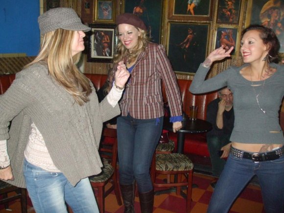 The gals dancing to the JAM!