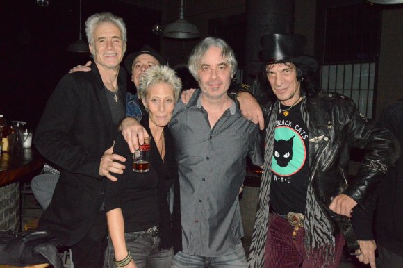 KEVIN, MIKE, JANIS, T. J. and GASS WILDE (LOVE PIRATES)