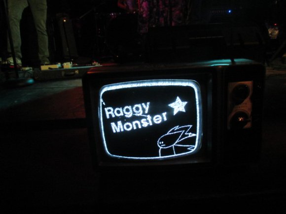 RAGGY MONSTER TV!