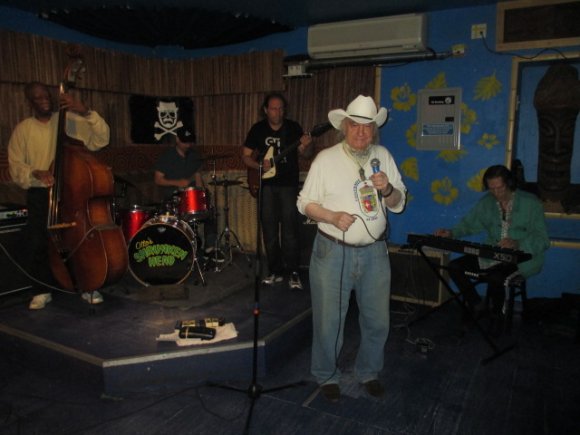 COUNTRY JOE & HIS OUTLAW BAND/DON, HENNE, SETH, JOE and ANDREW