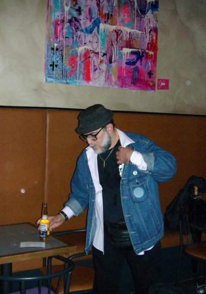 Frank Wood at Amanda Demanda Art opening, Oct 17 2006