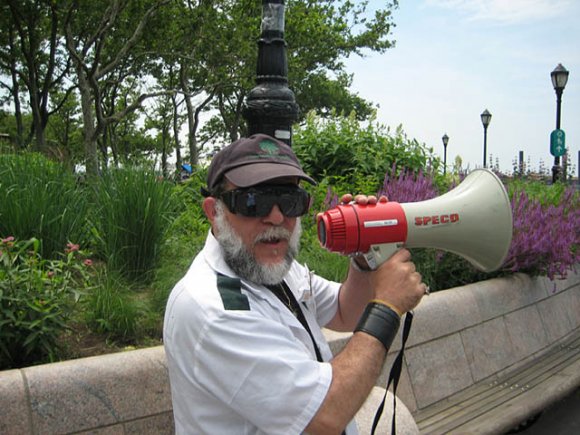 Mr. WOOD at Battery Park, 6/7/07